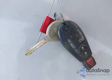 2008 Chrysler 300 Lx from USA, damaged, VIN 2C3LA43RX8H157946